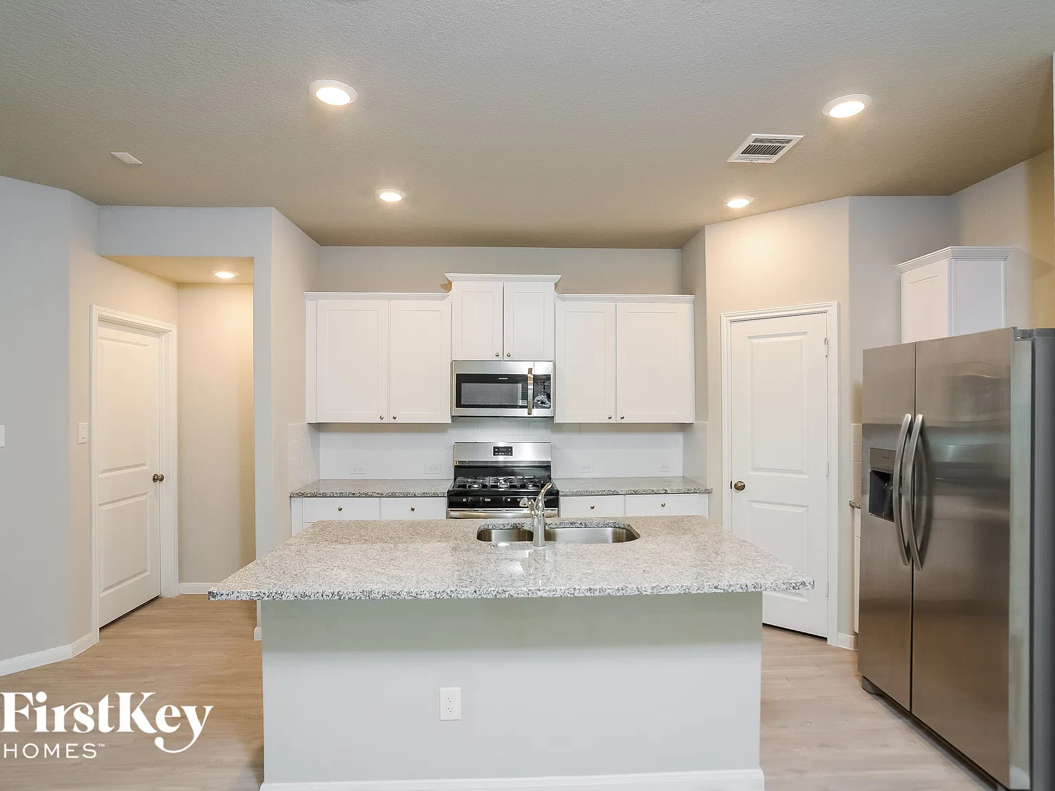 3 bed, 2.0 bath, 1910 sqft, $1,685 — Photo 4