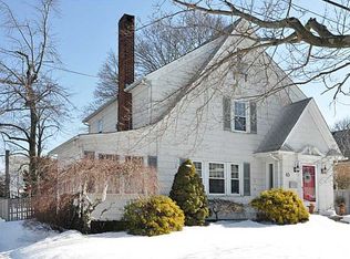 83 Burnside St, Cranston, RI 02910