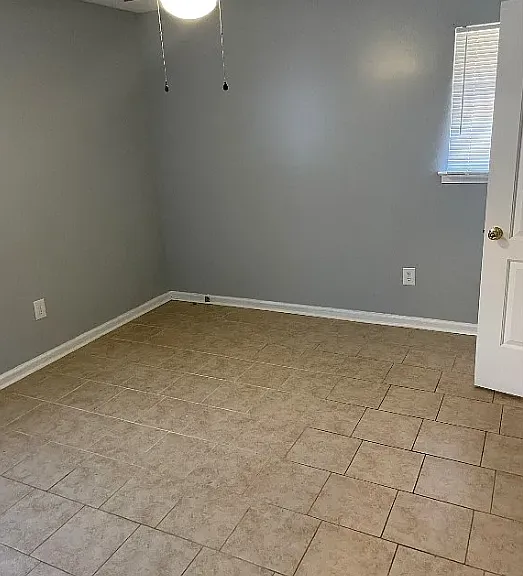 636 Green Leaf Dr — Photo 6