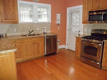 5th image of 6444 Lakewood Blvd