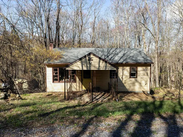 536 Circle Dr, Stanley, VA 22851