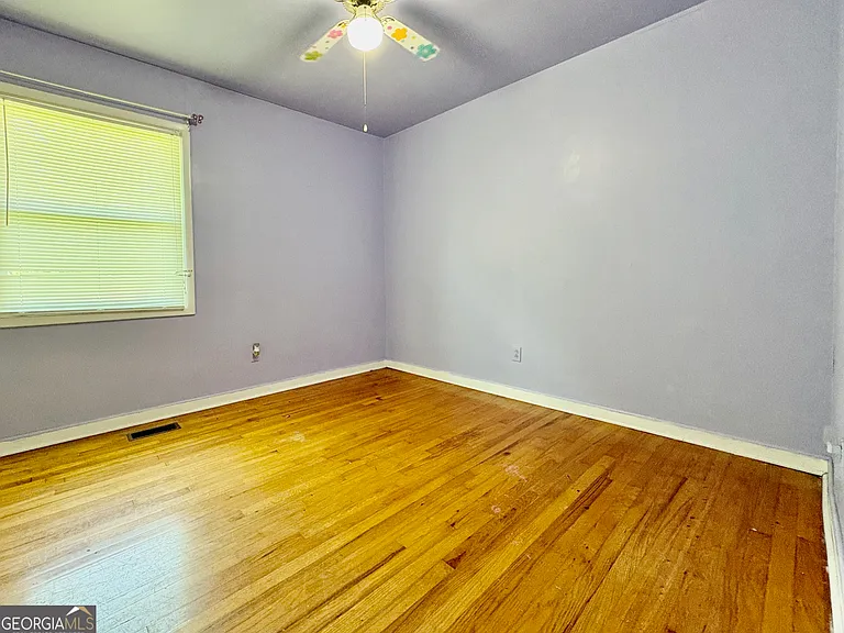 94 Harris Dr — Photo 10