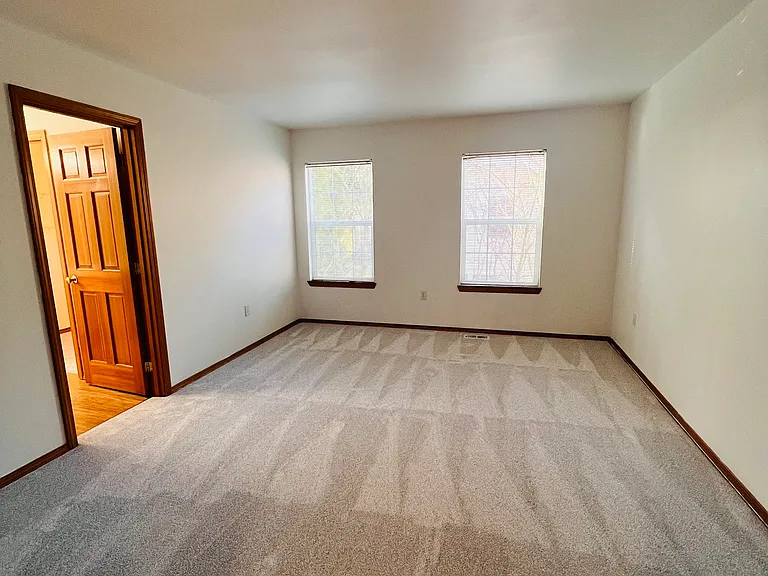 344 227th Ln NE — Photo 34