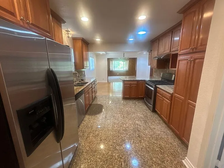 429 Paulette Pl — Photo 7