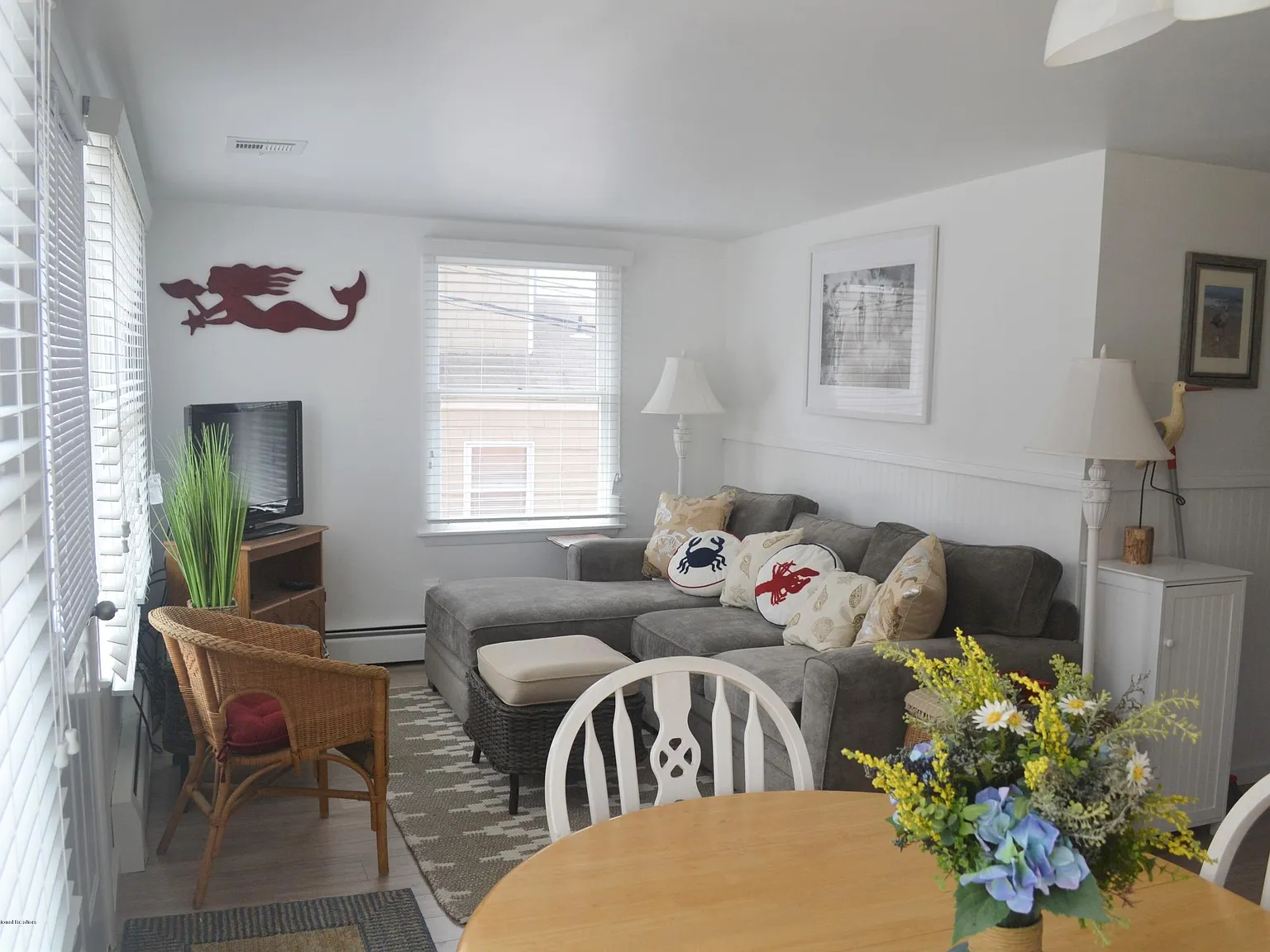 3 bed, 2842 sqft, $3,600 — Photo 4