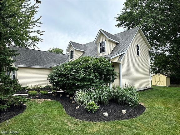 4th image of 2462 Candlewood Dr