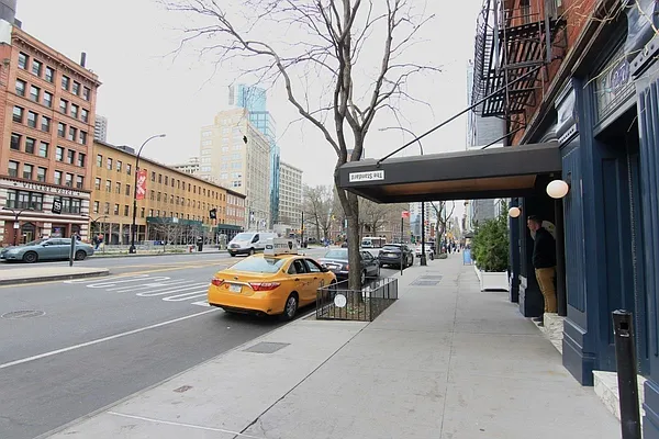 Rented by Compass | media 12