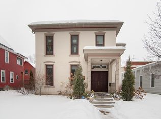 208 9th St S, La Crosse, WI 54601