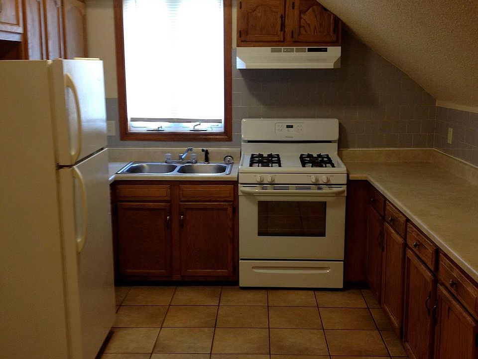 2nd image of 324 Broadway APT 3