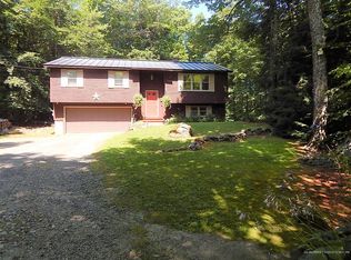 59 Pamela Dr, Winthrop, ME 04364