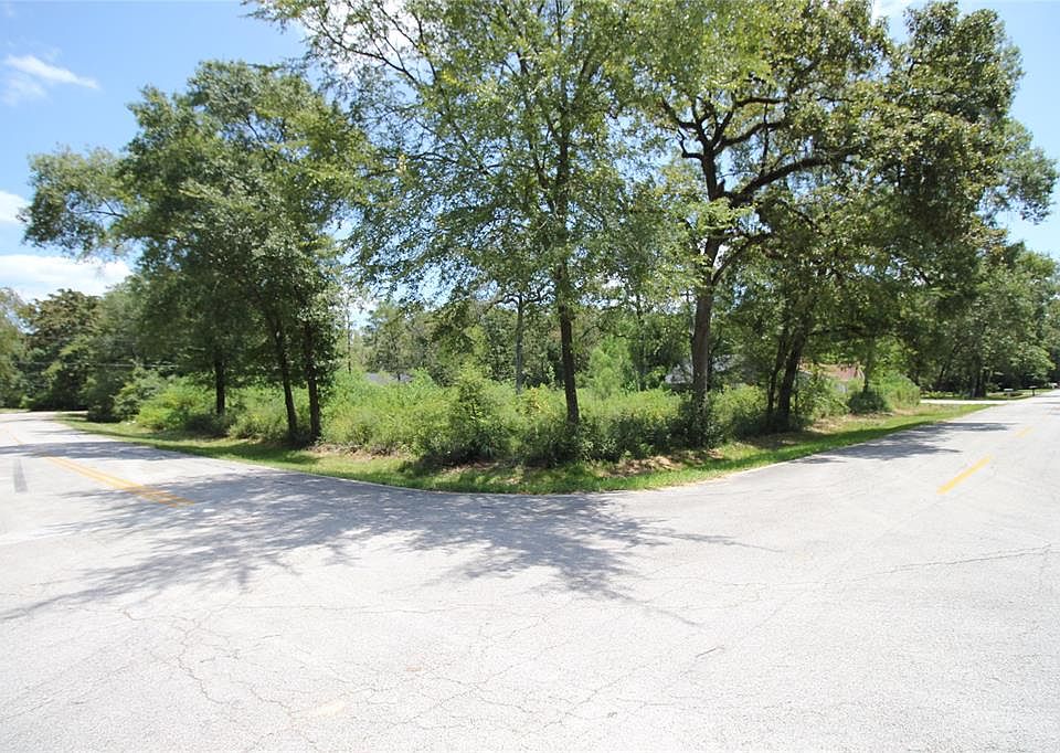 1st image of 21702 Forest Glade Dr