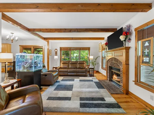 W326S1480 Forest Hills DRIVE, Delafield, WI 53018