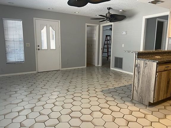 5th image of 813 Ormond St APT B