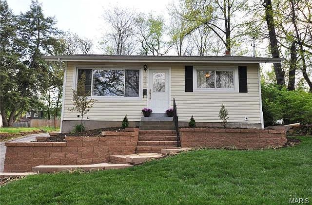 1st image of 812 Marshall Ave