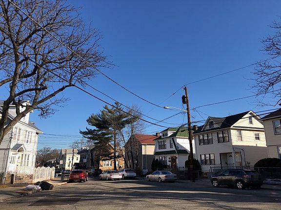 3rd image of 179 Carolina Ave