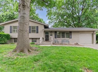813 N Chestnut St, Cameron, MO 64429