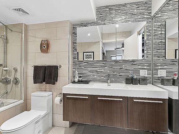 5th image of 85 8th Ave APT 4V