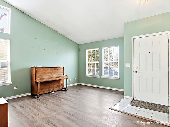 2nd image of 28501 Wagon Trail Ct