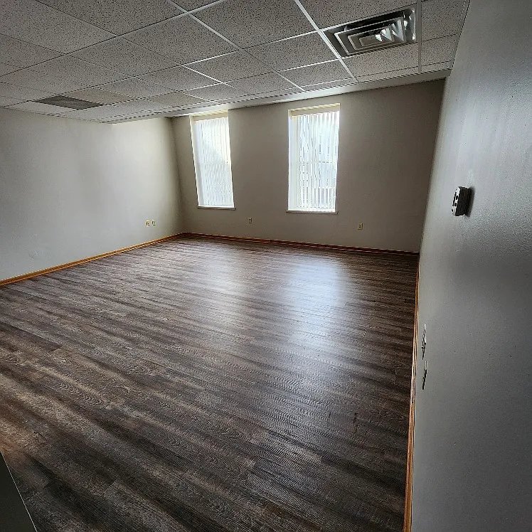 Studio, 1.0 bath, $825 — Photo 2