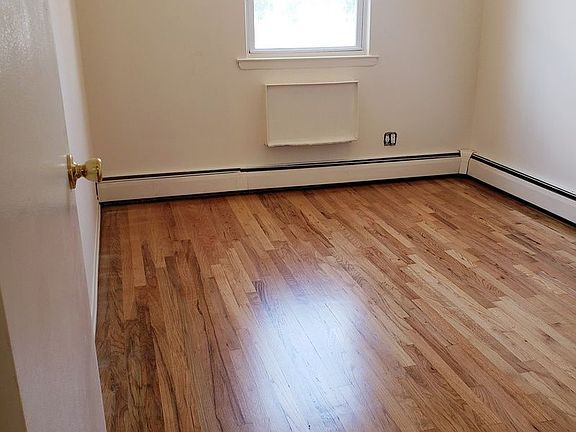 4th image of 6824 Alderton St #2