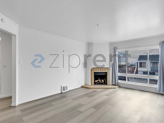3rd image of 1714 44th Ave
