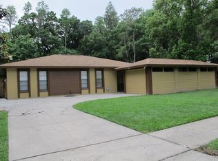 1020 Wildrose Dr, Lutz, FL 33549