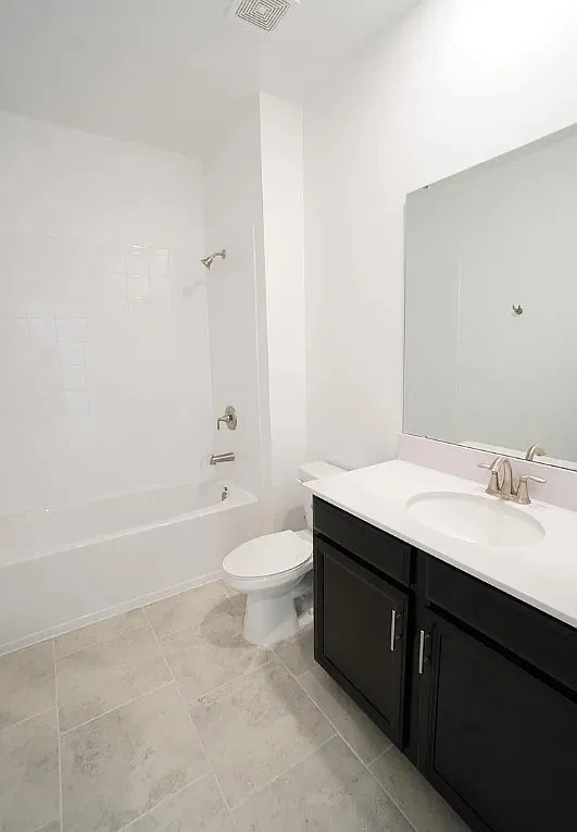 5029 Center Ct — Photo 3