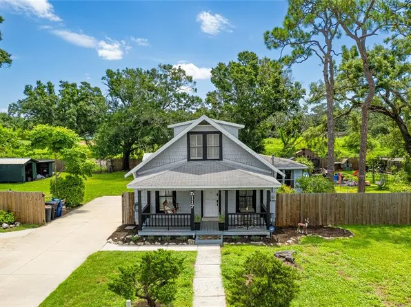 5117 17th Street Ct E, Bradenton, FL 34203