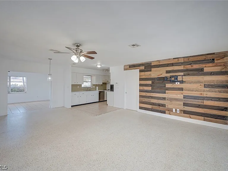 220 Punta Alta Ct — Photo 8