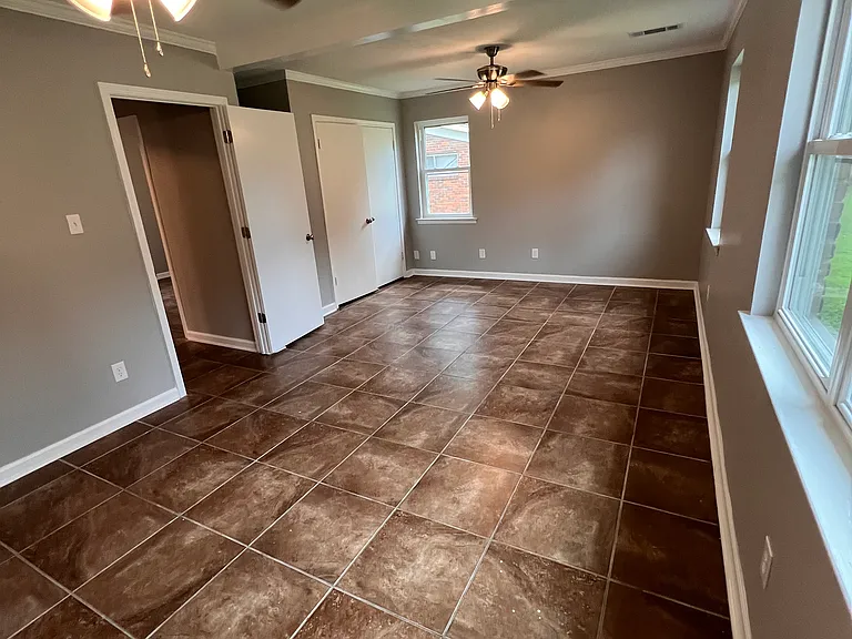 1569 Moss Point Dr — Photo 10