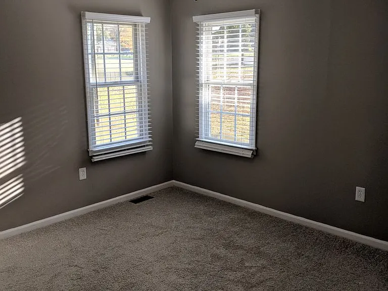 101 Cavin Ave — Photo 6