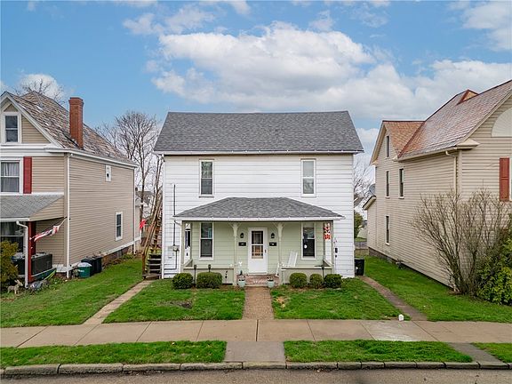 2nd image of 110 Wallula Ave
