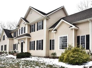 24 Scott Dr, Oxford, CT 06478