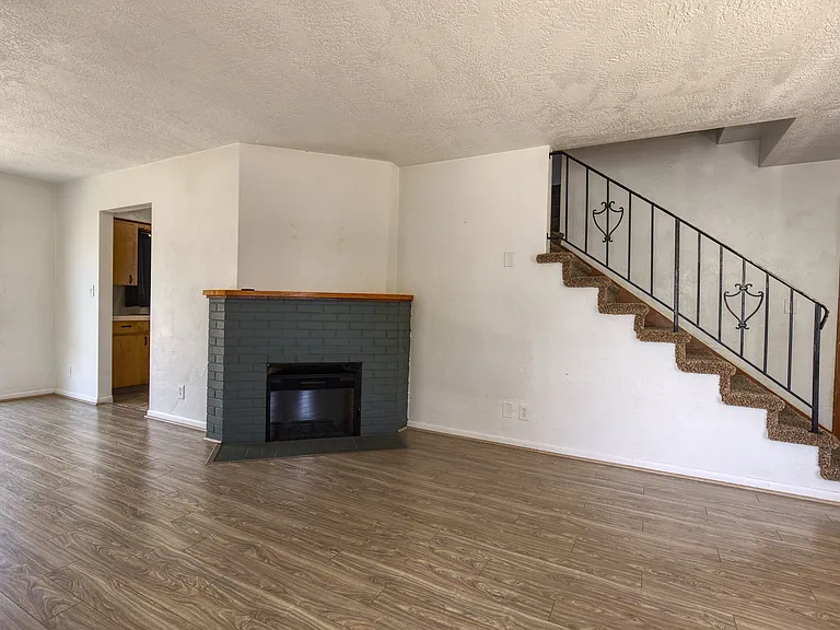 1180 Fairmount Ave S — Photo 6