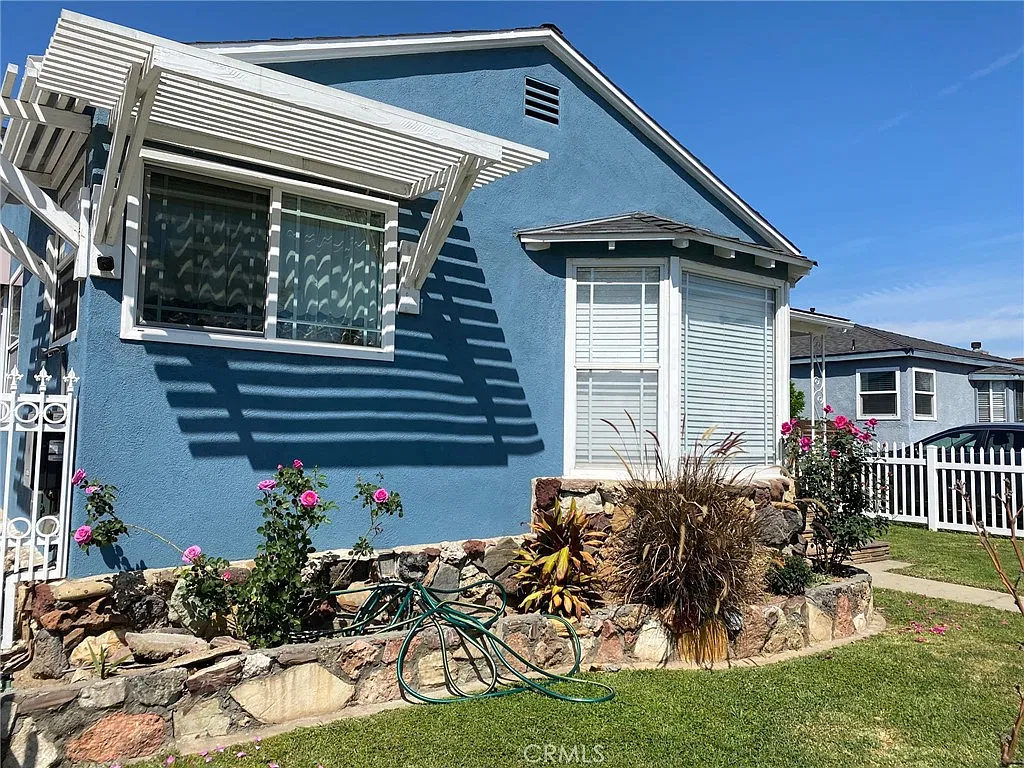 2 bed, 1.5 bath, 959 sqft, $2,950 — Photo 3