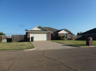 117 Lindenwood Ln N, Hewitt, TX 76643