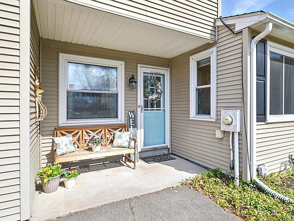 2nd image of 11 High Meadow Rd