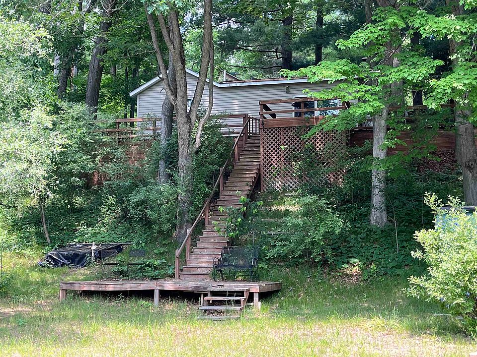 1st image of 1071 Lake Dr