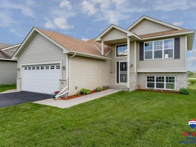 907 Wendover St NE, Isanti, MN, 55040