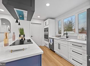 708 W Jasper Ct, Sterling, VA