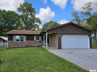 502 E Logan St, De Soto, IL 62924