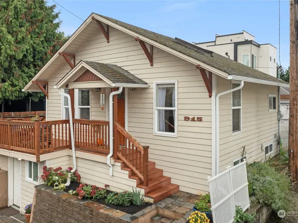 915 N 39th Street, Seattle, WA 98103