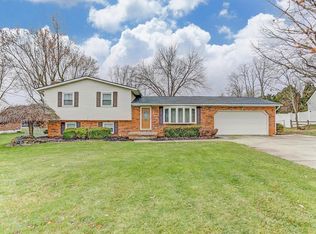 219 Darst Rd, Beavercreek, OH 45440
