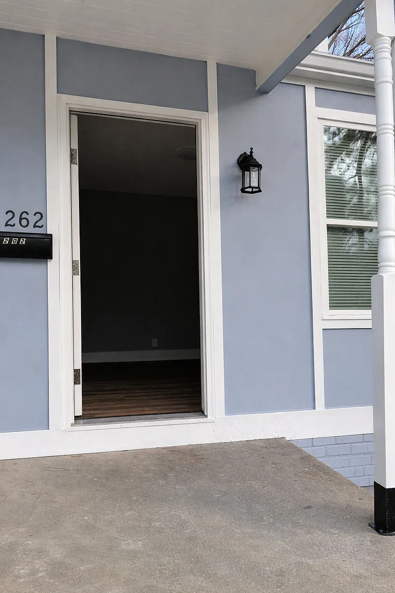 Building Photo - 260 Ryals Ave
