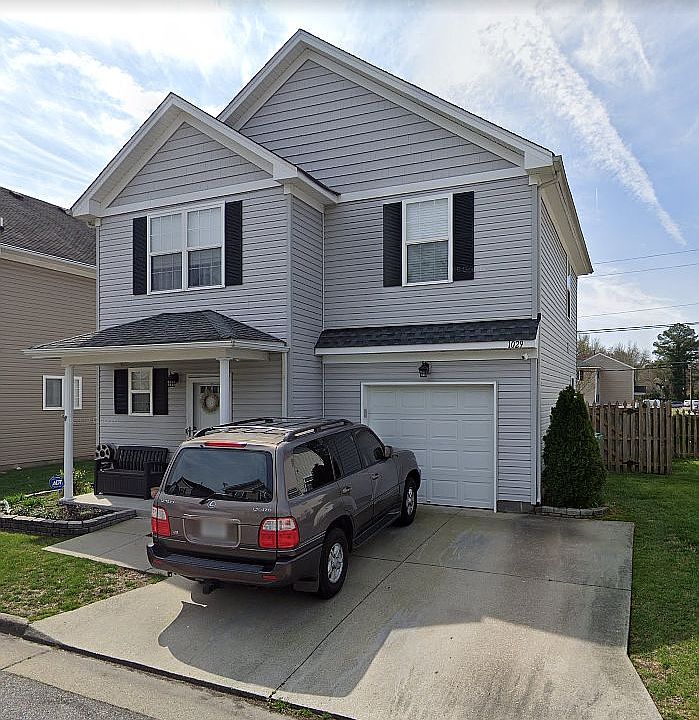 2nd image of 1029 Trestle Way