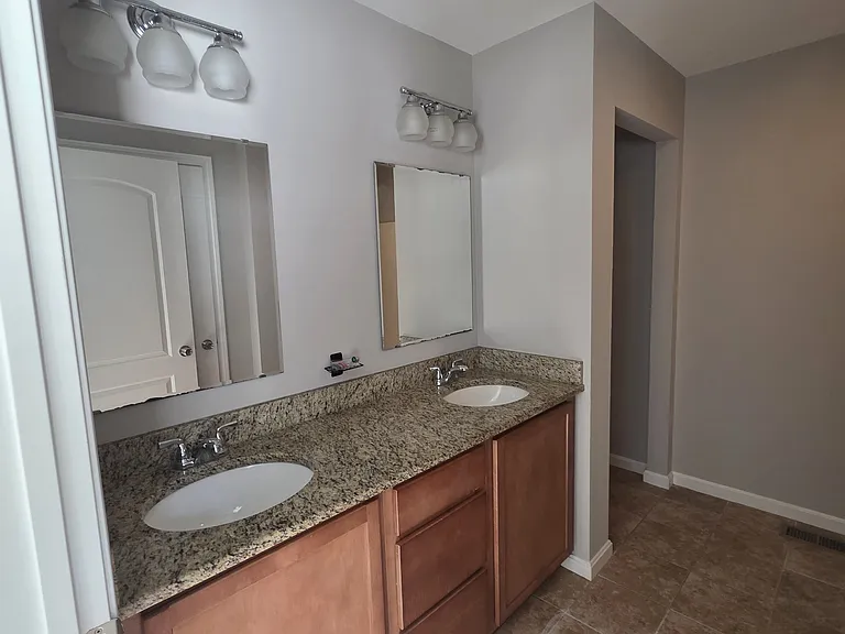 72 Tallant Rd #B — Photo 32
