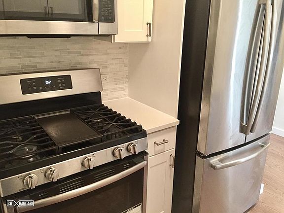 4th image of 7525 153rd St APT 346