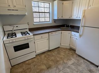 141 Sycamore Ln APT C, Manchester, CT 06040