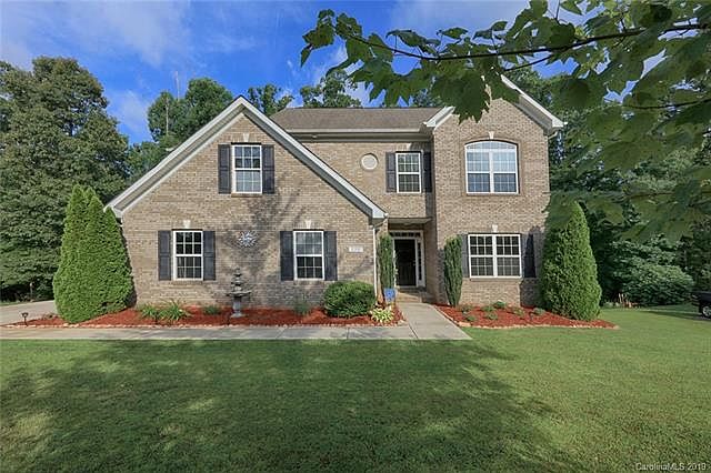 1st image of 220 Winter Flake Dr