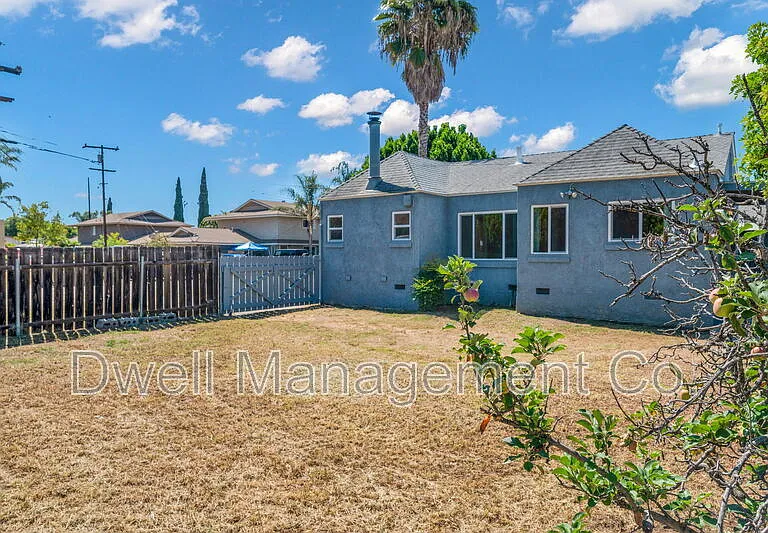 1430 Diamond Ln — Photo 5